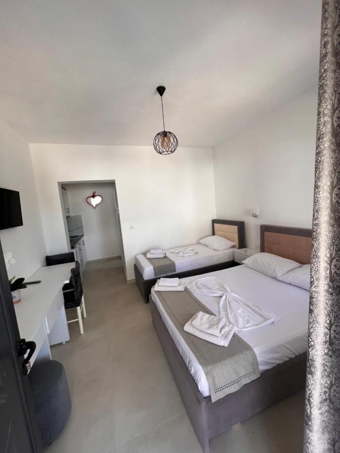 Vila Fredi Ksamil Buitenkant foto